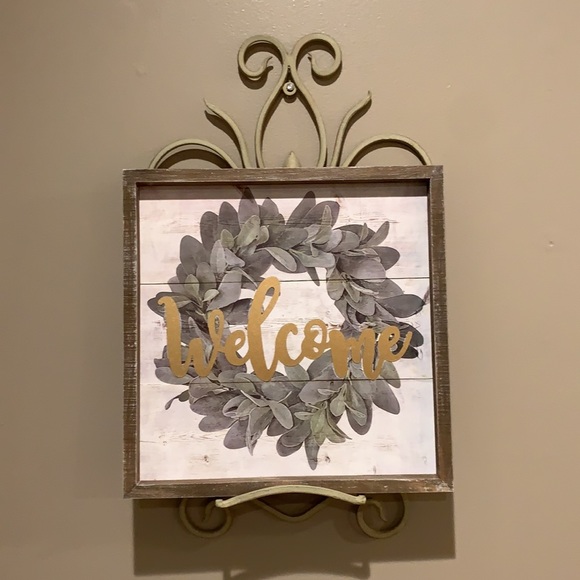 Wall Decor Rack - Picture 3 of 6